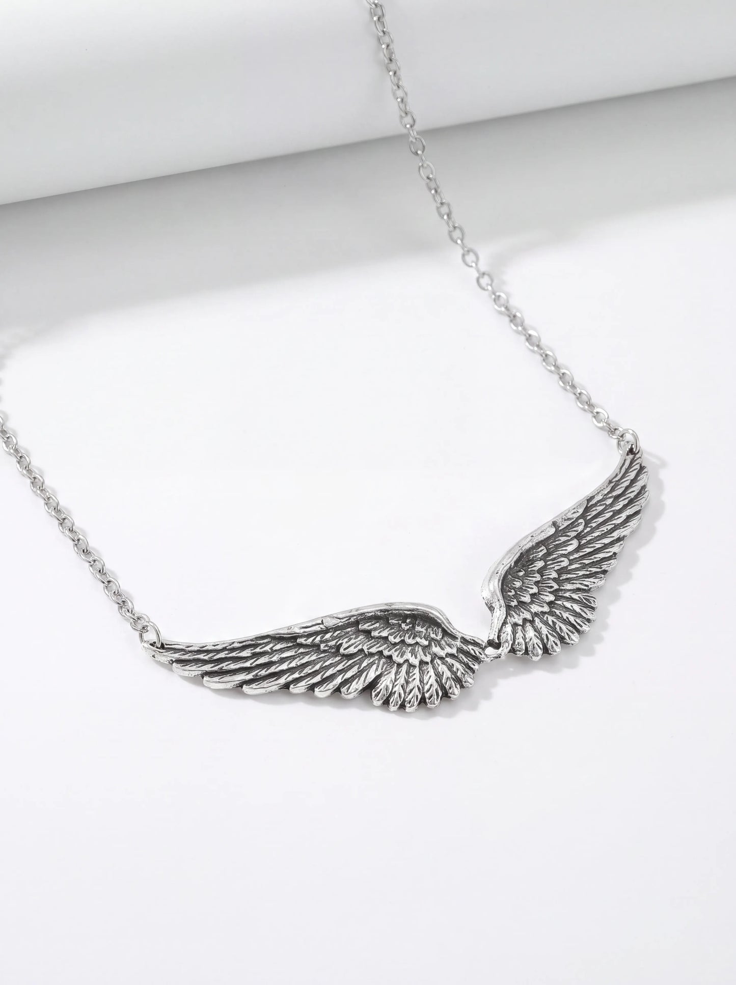 DIVINE NECKLACE
