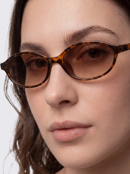 AMBER SUNGLASSES